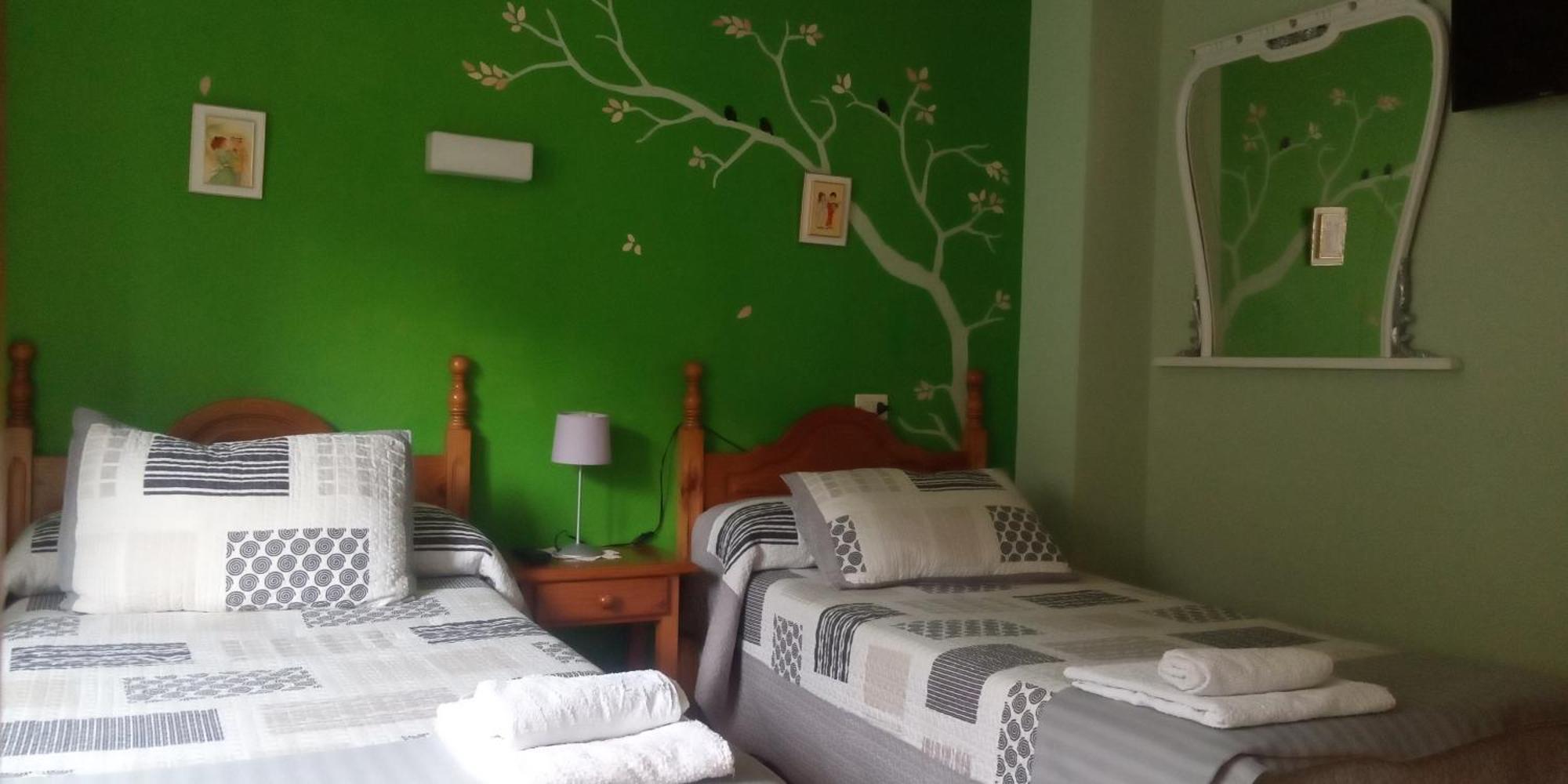 Hostal La Collada De Aralla Аралья-де-Луна Экстерьер фото